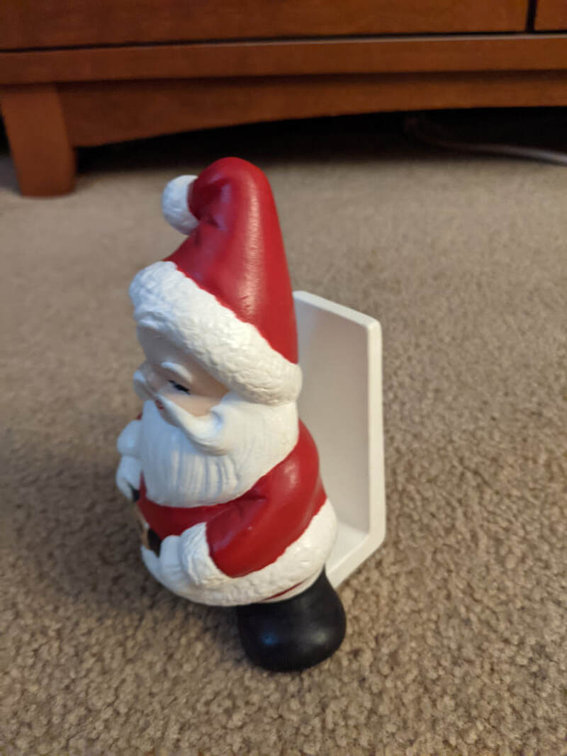 Santa napkin holder (photo 1 - side view)